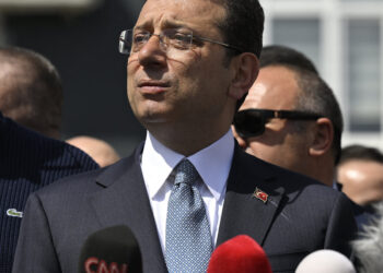 Turkish Prosecutors Accuse Jailed Istanbul Mayor of Forging University Diploma